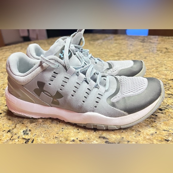 Under Armour Gray Training Shoes – Size 5.5 – Lightweight Running/Gym Sneakers - Picture 2 of 6